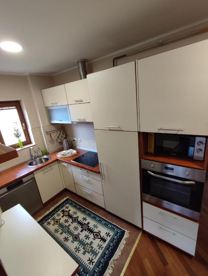 Deluxe Apartment Lejla - Free Garage Parking SJJ Eksteriør billede