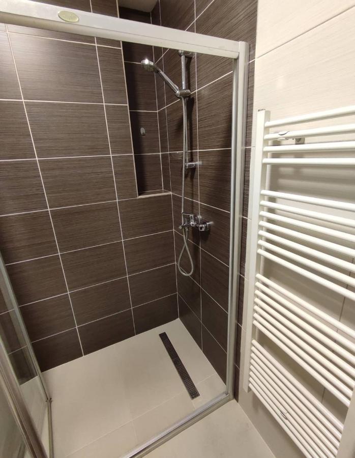 Deluxe Apartment Lejla - Free Garage Parking SJJ Eksteriør billede